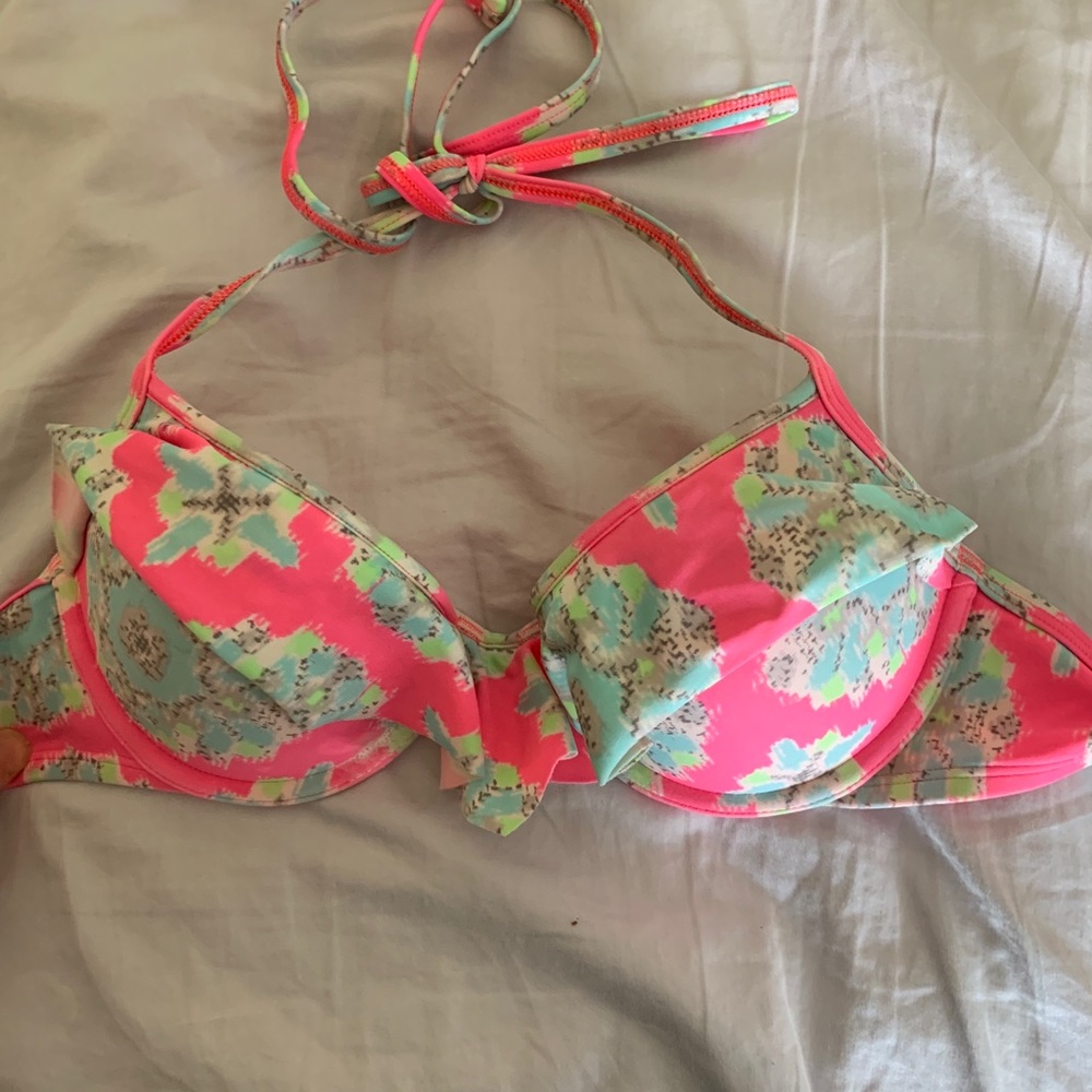 Arie bikini top